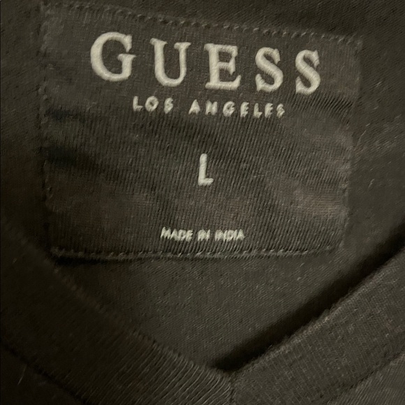 GUESS Men's Black and Gray Short Sleeve Tee - Picture 2 of 4
